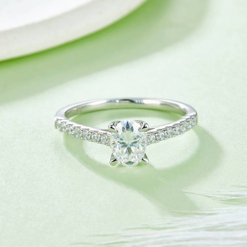 微镶蛋形S925银镀白金MoissaniteWomen's Ring1.0ctD级